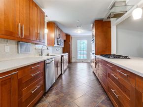 3227  Rolling Knoll Drive , Farmers Branch Texas 75234