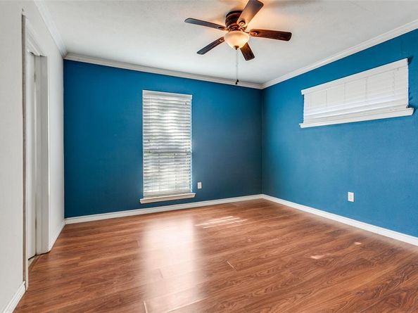 3227  Rolling Knoll Drive , Farmers Branch Texas 75234