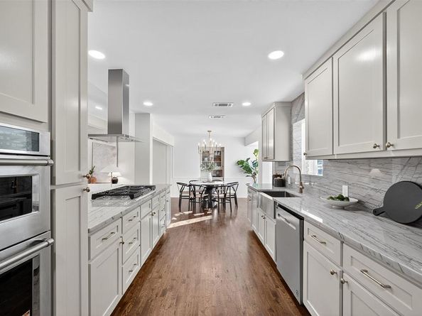 8611  Capri Drive , Dallas Texas 75238