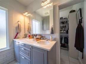 1039  Haines Avenue , Dallas Texas 75208