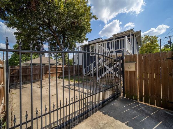 1039  Haines Avenue , Dallas Texas 75208