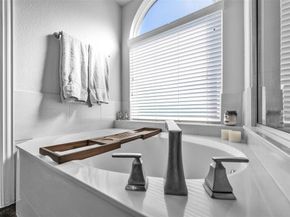 900  Netherfield Parkway , Mansfield Texas 76063