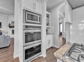 900  Netherfield Parkway , Mansfield Texas 76063