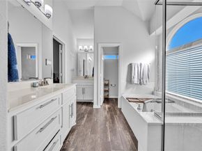 900  Netherfield Parkway , Mansfield Texas 76063