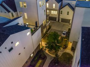 1129  Manderly Court , Dallas Texas 75204