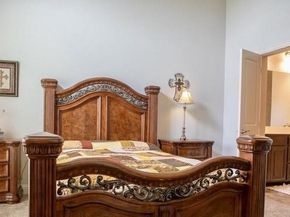 883  Birds Fort Trail , Arlington Texas 76005