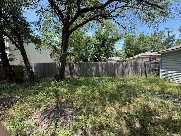 622  Smith Street , Denton Texas 76205