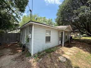 622  Smith Street , Denton Texas 76205