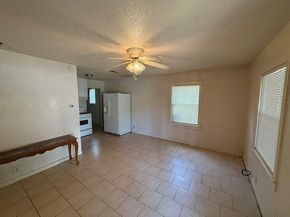 622  Smith Street , Denton Texas 76205