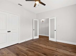 1404  Strickland Street , Dallas Texas 75216