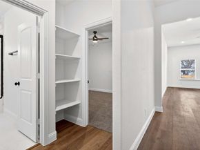 1404  Strickland Street , Dallas Texas 75216