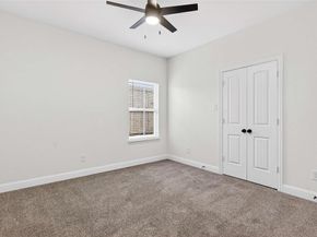 1404  Strickland Street , Dallas Texas 75216