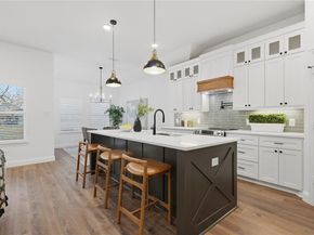 1404  Strickland Street , Dallas Texas 75216