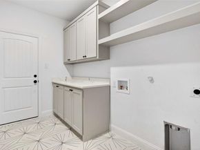 1404  Strickland Street , Dallas Texas 75216