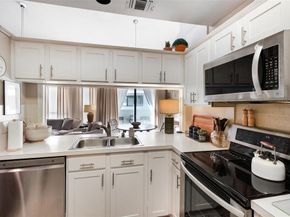 17490  Meandering Way  804, Dallas Texas 75252