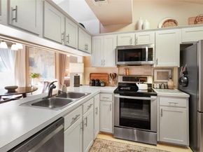 17490  Meandering Way  804, Dallas Texas 75252