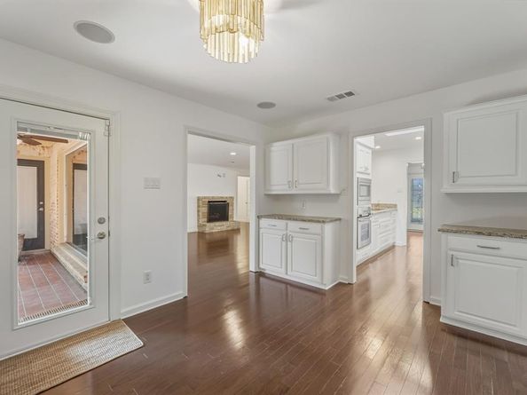 7514  Westbend Drive , Dallas Texas 75231