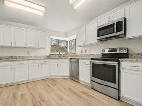 1622  Autumn Breeze Lane , Lewisville Texas 75077