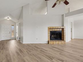 1622  Autumn Breeze Lane , Lewisville Texas 75077