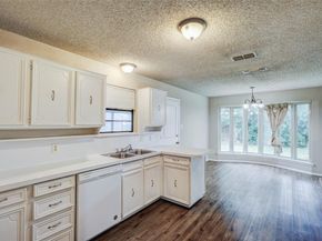 105  LAKEWAY Drive , Benbrook Texas 76126