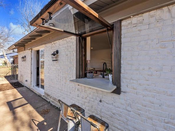 209  Mccurdy Street , Crowley Texas 76036