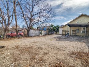 117 E Avenue Avenue  E, Garland Texas 75040