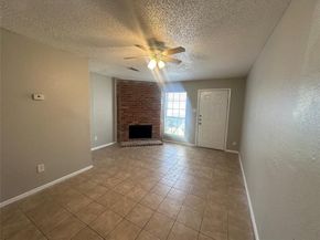 9447  Olde Towne Row , Dallas Texas 75227