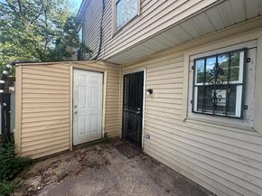 9447  Olde Towne Row , Dallas Texas 75227