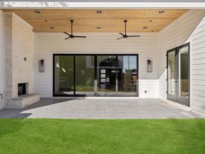 6028  Richmond Avenue , Dallas Texas 75206