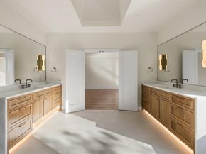 6028  Richmond Avenue , Dallas Texas 75206