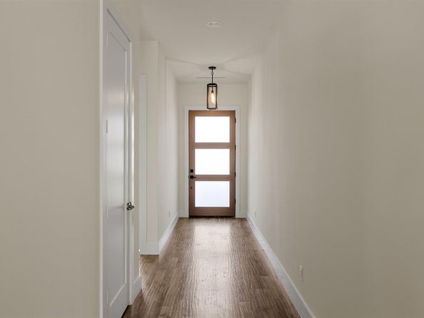 6028  Richmond Avenue , Dallas Texas 75206