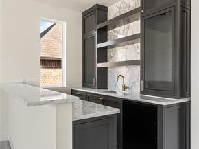 6028  Richmond Avenue , Dallas Texas 75206