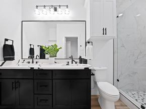 2909  Avenue B  , Fort Worth Texas 76105