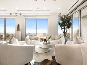 1717  Arts Plaza   2002, Dallas Texas 75201