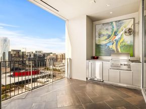 1717  Arts Plaza   2002, Dallas Texas 75201