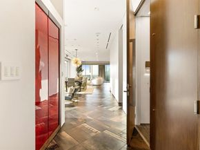 1717  Arts Plaza   2002, Dallas Texas 75201