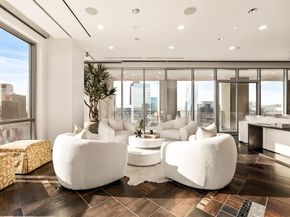 1717  Arts Plaza   2002, Dallas Texas 75201