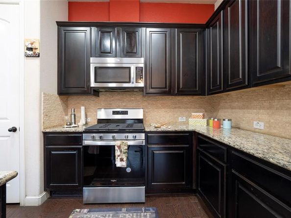6742  Estrella   26, Irving Texas 75039