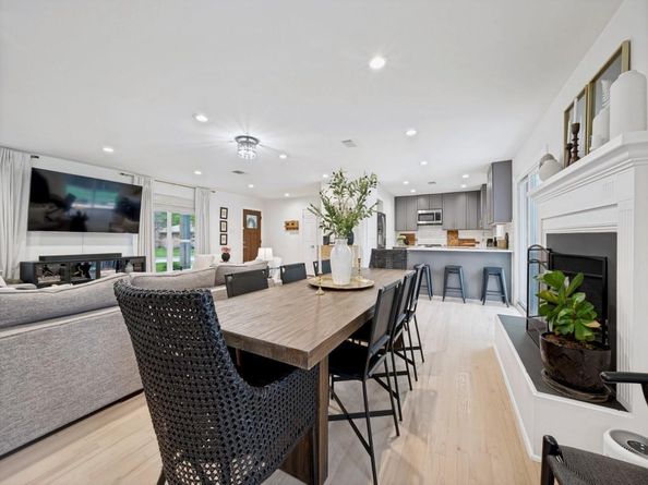 10521  Evangeline Way , Dallas Texas 75218
