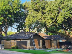 2822  Sunny Hill Lane , Farmers Branch Texas 75234
