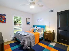 7423  Tangleglen Drive , Dallas Texas 75248