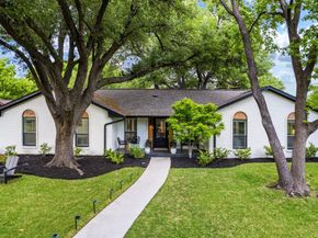 7423  Tangleglen Drive , Dallas Texas 75248