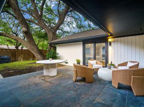 7423  Tangleglen Drive , Dallas Texas 75248