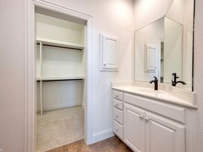 1120  Claire Street , Lantana Texas 76226