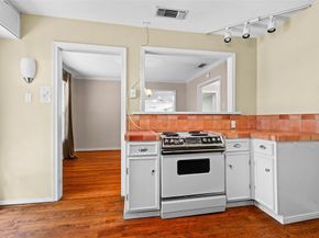 3744  Somerset Lane , Fort Worth Texas 76109