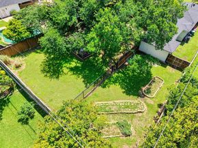 3744  Somerset Lane , Fort Worth Texas 76109