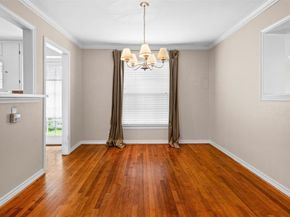 3744  Somerset Lane , Fort Worth Texas 76109