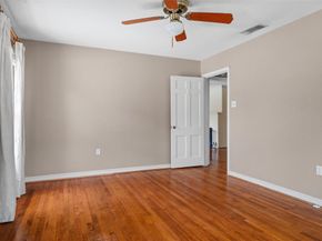 3744  Somerset Lane , Fort Worth Texas 76109