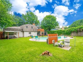 2121  Mountainview Drive , Hurst Texas 76054