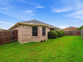 612  Owen Trail , Grand Prairie Texas 75051